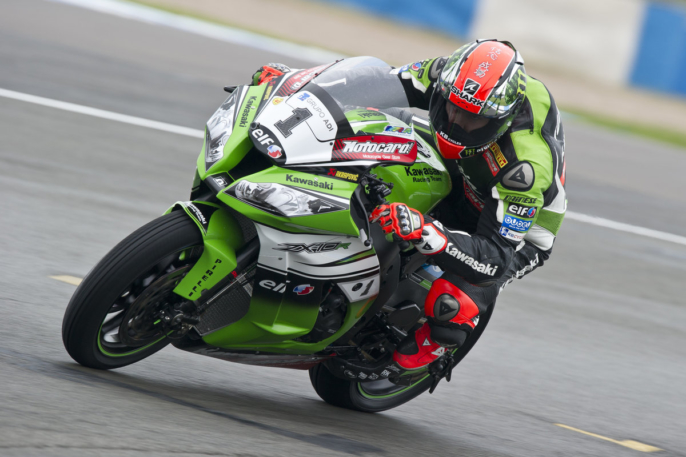 tom sykes win world superbike donington park