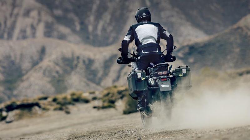 2018 Yamaha XTZ1200ZESV EU Yamaha Blue Action 003