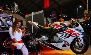 Reina Unicamente Moto