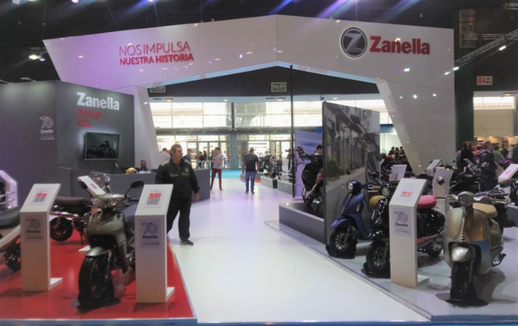 zanella stand en el salon de la moto