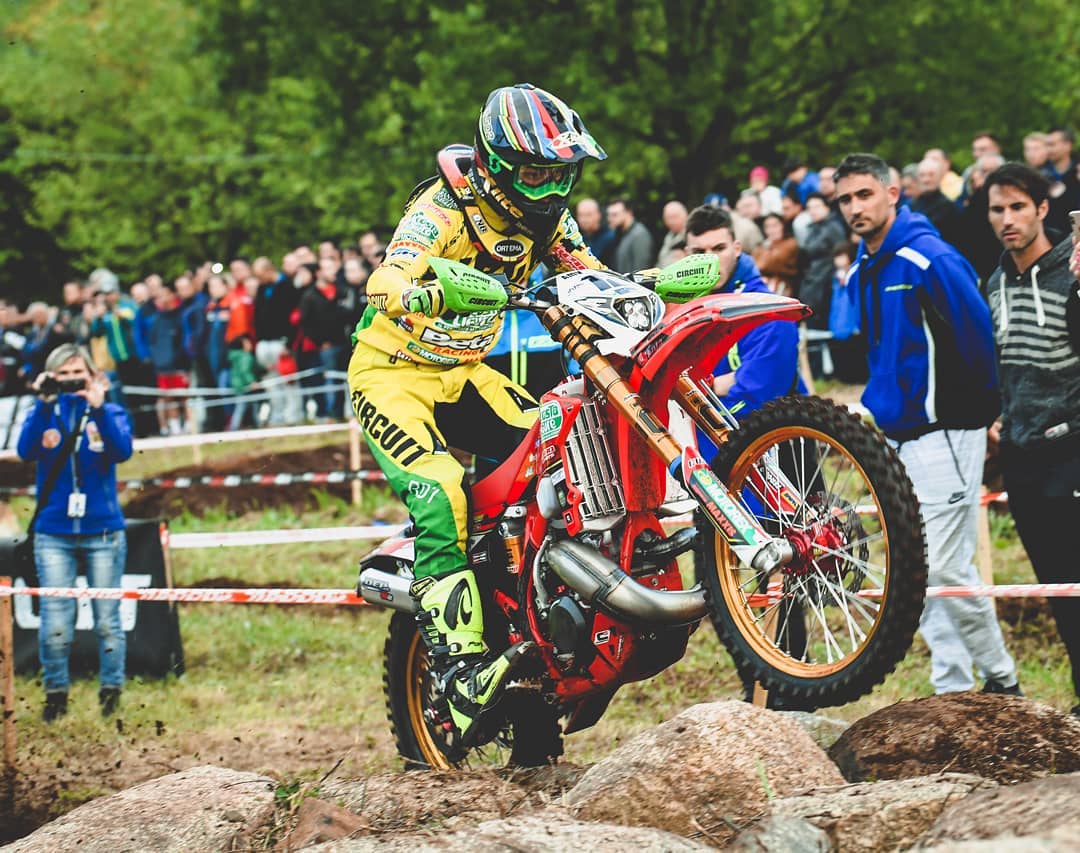 60362041 1240007516163557 2432460350201790464 o