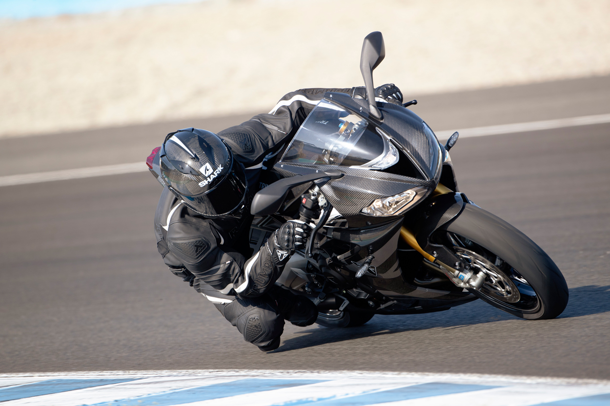 triumph daytona moto2 765 1