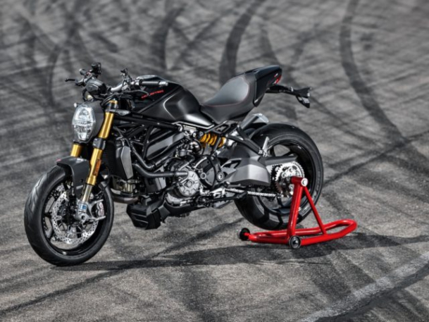ducati monster 1200 s black on black 2020 foto 004 640x480 2