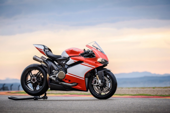 ducati superleggera