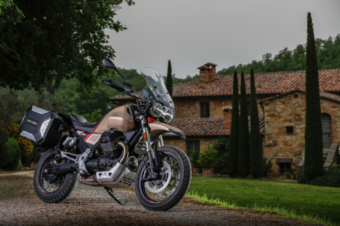 Moto Guzzi V85TT Travel