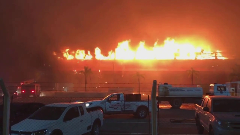 Un cortocircuito habría sido el origen del voraz incendio en Termas de Río Hondo