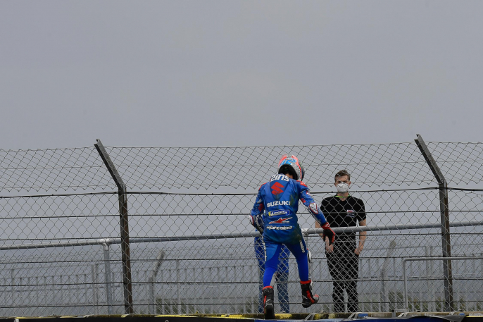 Se lesionó Alex Rins y se pierde el GP de Cataluña