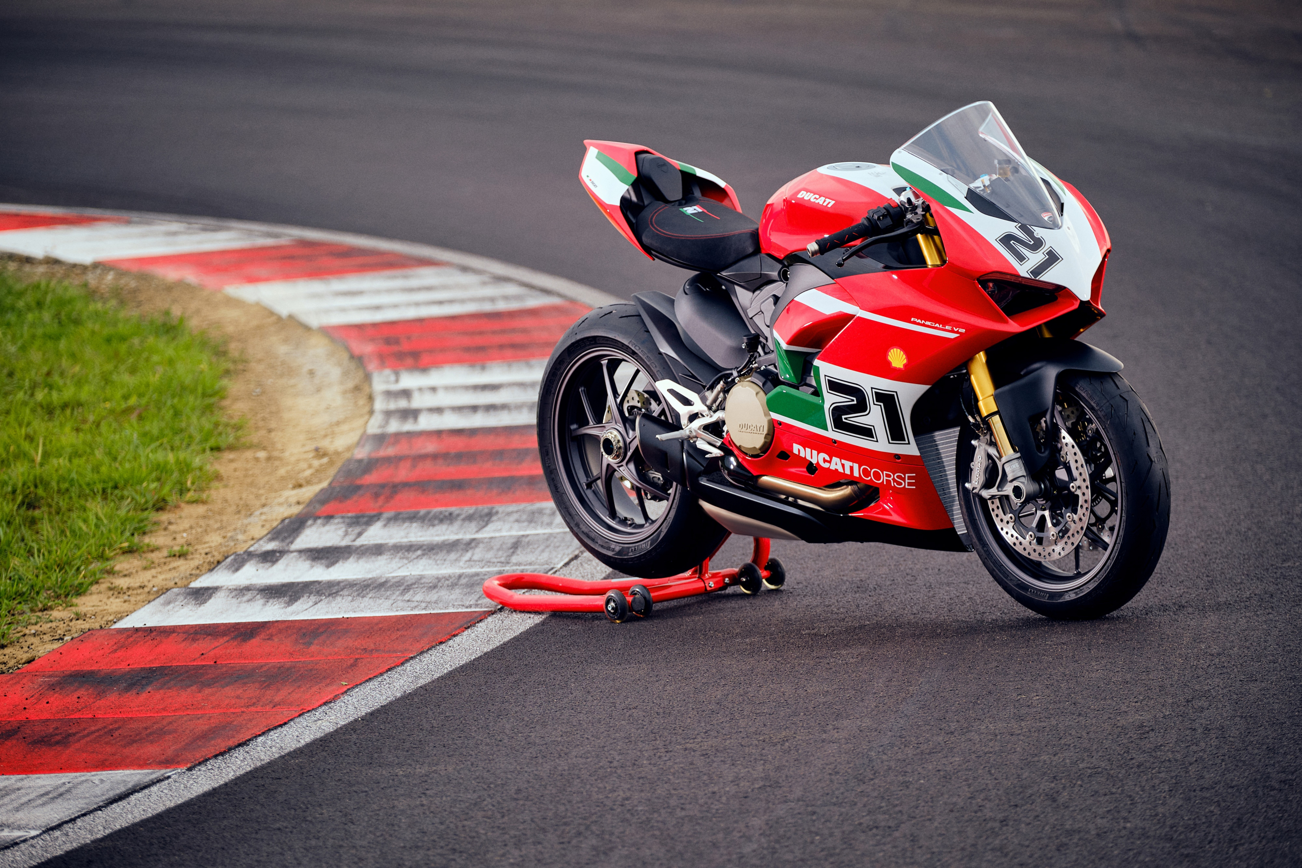 Ducati Panigale V2 Bayliss: homenaje superbike