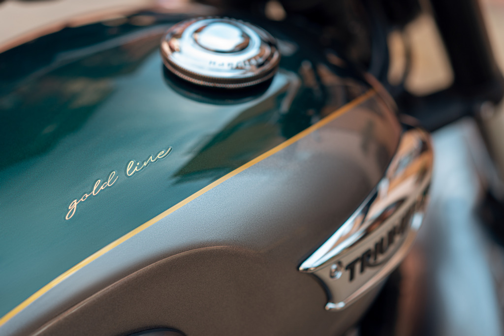 Triumph Gold Line Edition: estilo y exclusividad