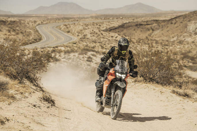 La nueva Kawasaki KLR650 desembarcó en Argentina