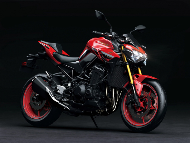 Kawasaki-Z900-50-Aniversario-7-1200x901