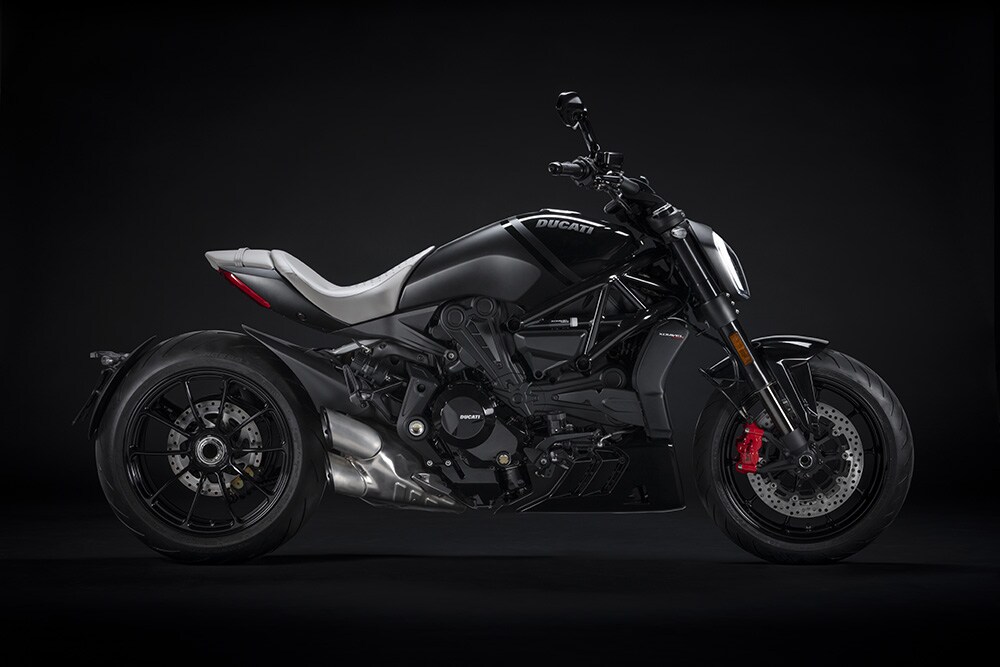 Ducati XDiavel Nera: elegancia italiana sin límites