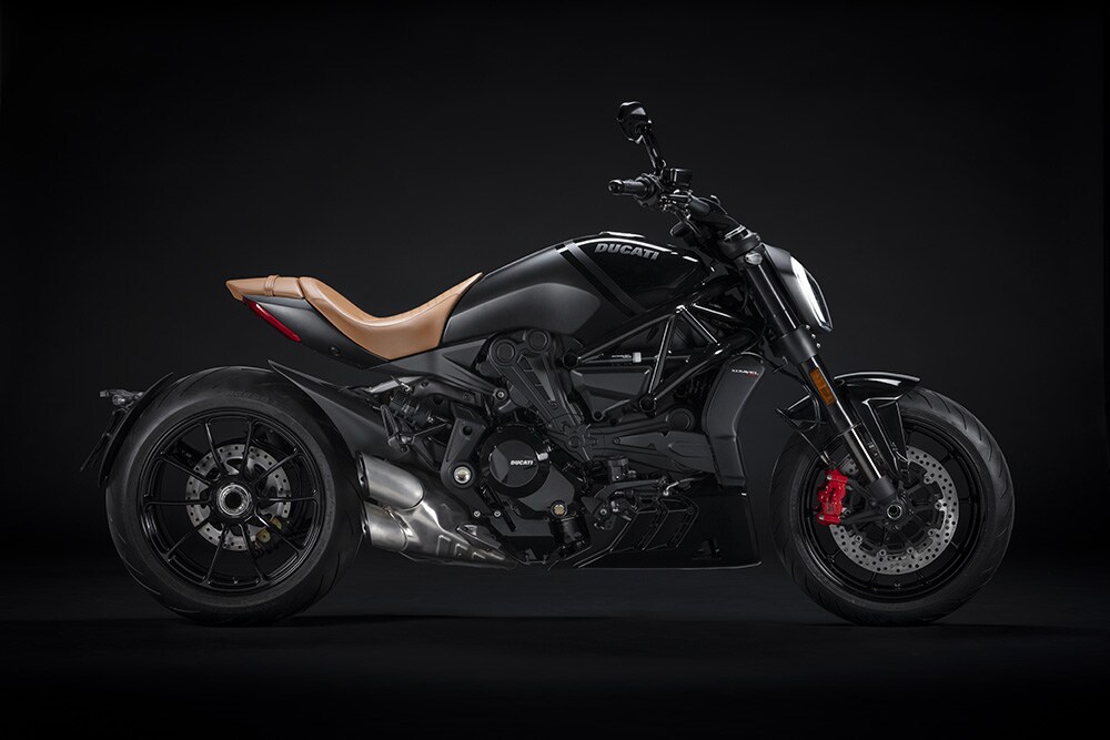 Ducati XDiavel Nera: elegancia italiana sin límites