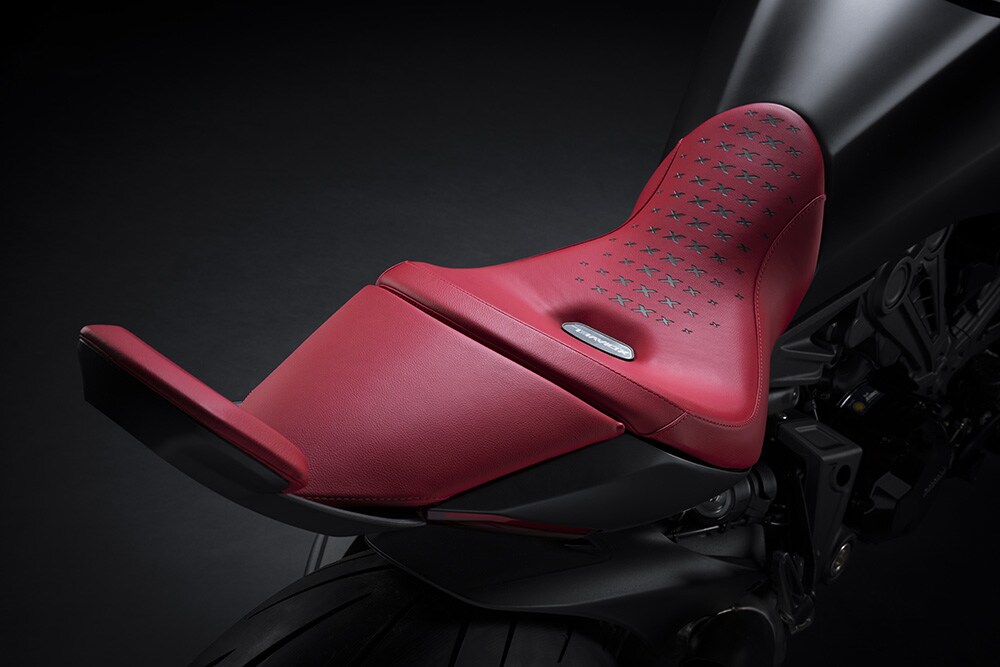 Ducati XDiavel Nera: elegancia italiana sin límites