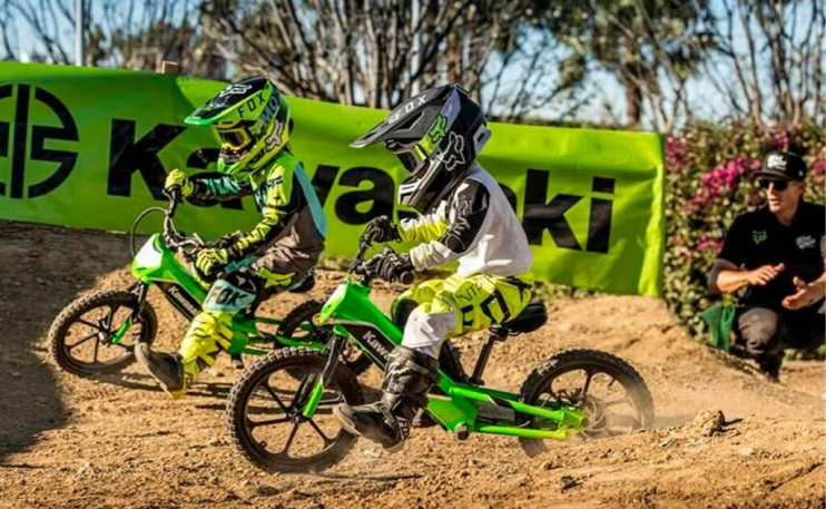 Kawasaki Elektrode 2023 moto electrica lateral 1024x631 1