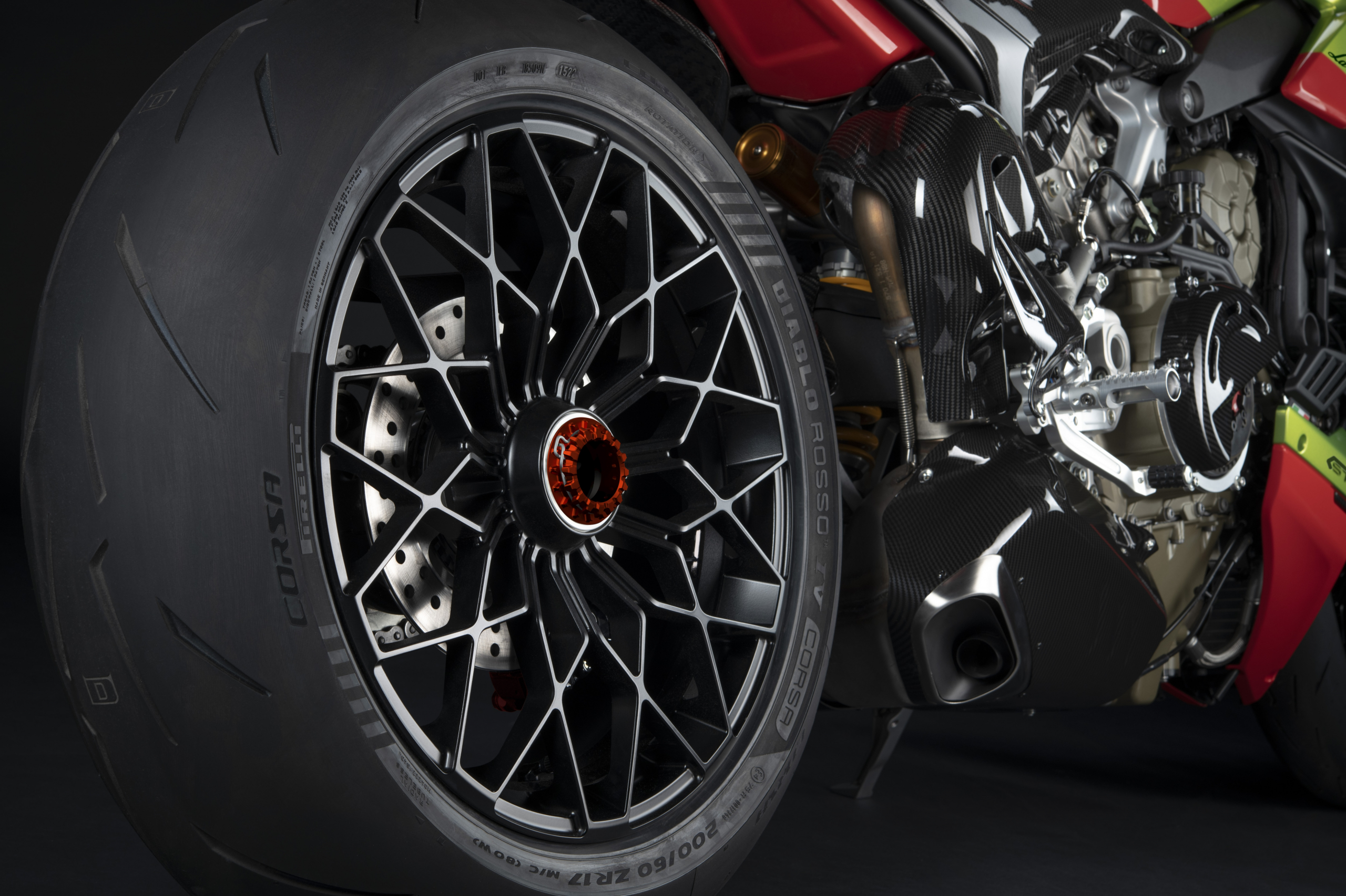 Ducati Streetfighter V4 Lamborghini 6
