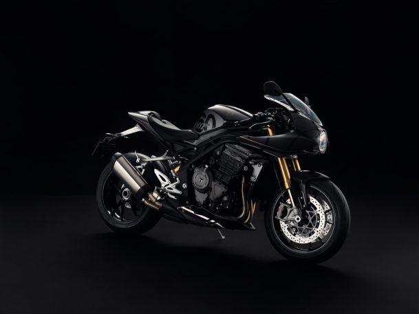 Triumph Speed Triple 1200 RR Bond Edition: un lujo para los cinéfilos