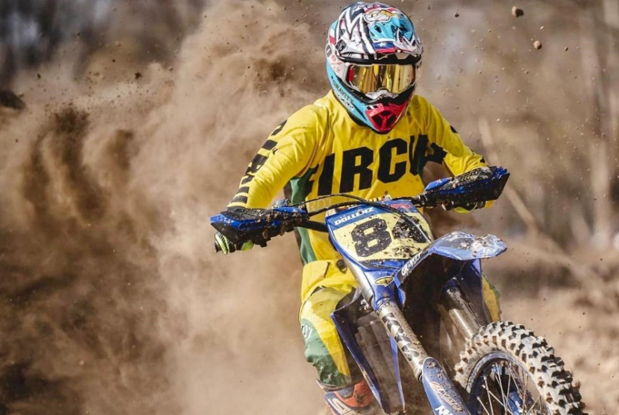 Circuit: equipamiento deportivo con espíritu off-road