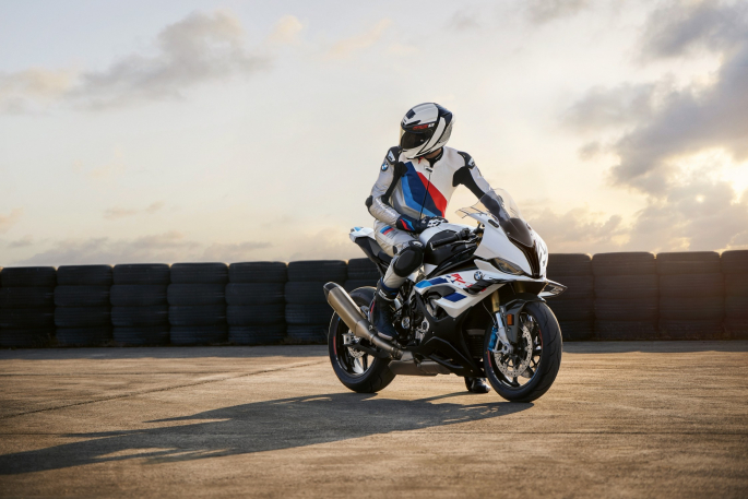 BMW S 1000 RR: nuevo desafío superbike