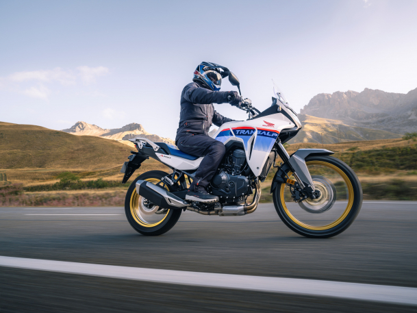 Honda Transalp 2023: clásica aventurera
