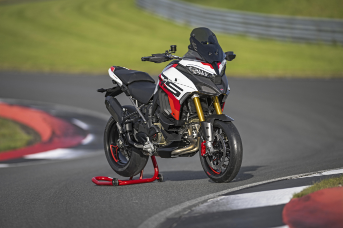 Ducati Multistrada V4 RS: una trail con identidad superbike