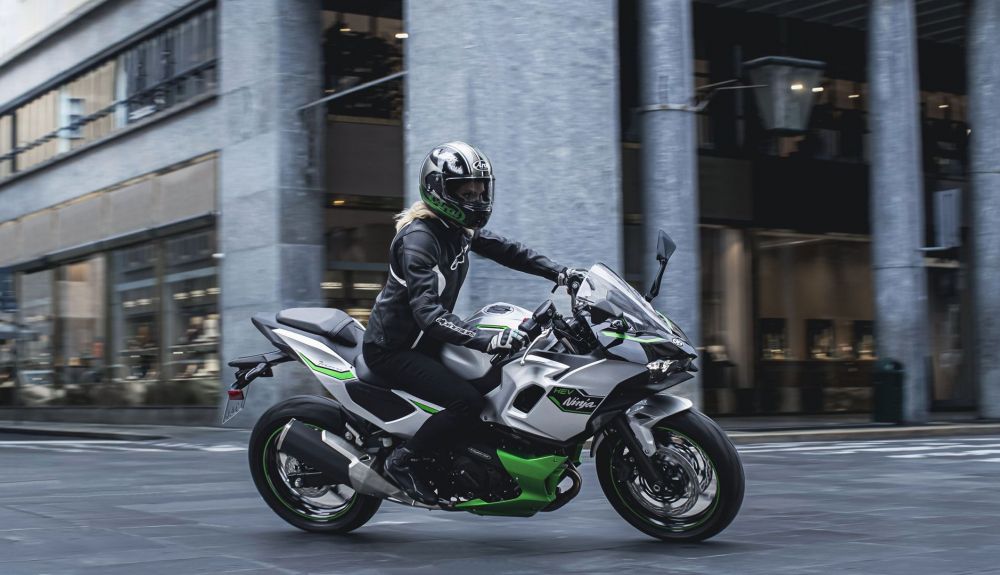 Kawasaki y una nueva patente: ¿llega la trail hibrida?