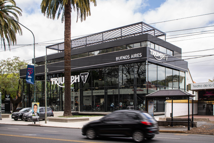 Triumph inauguró su nuevo concesionario en Argentina