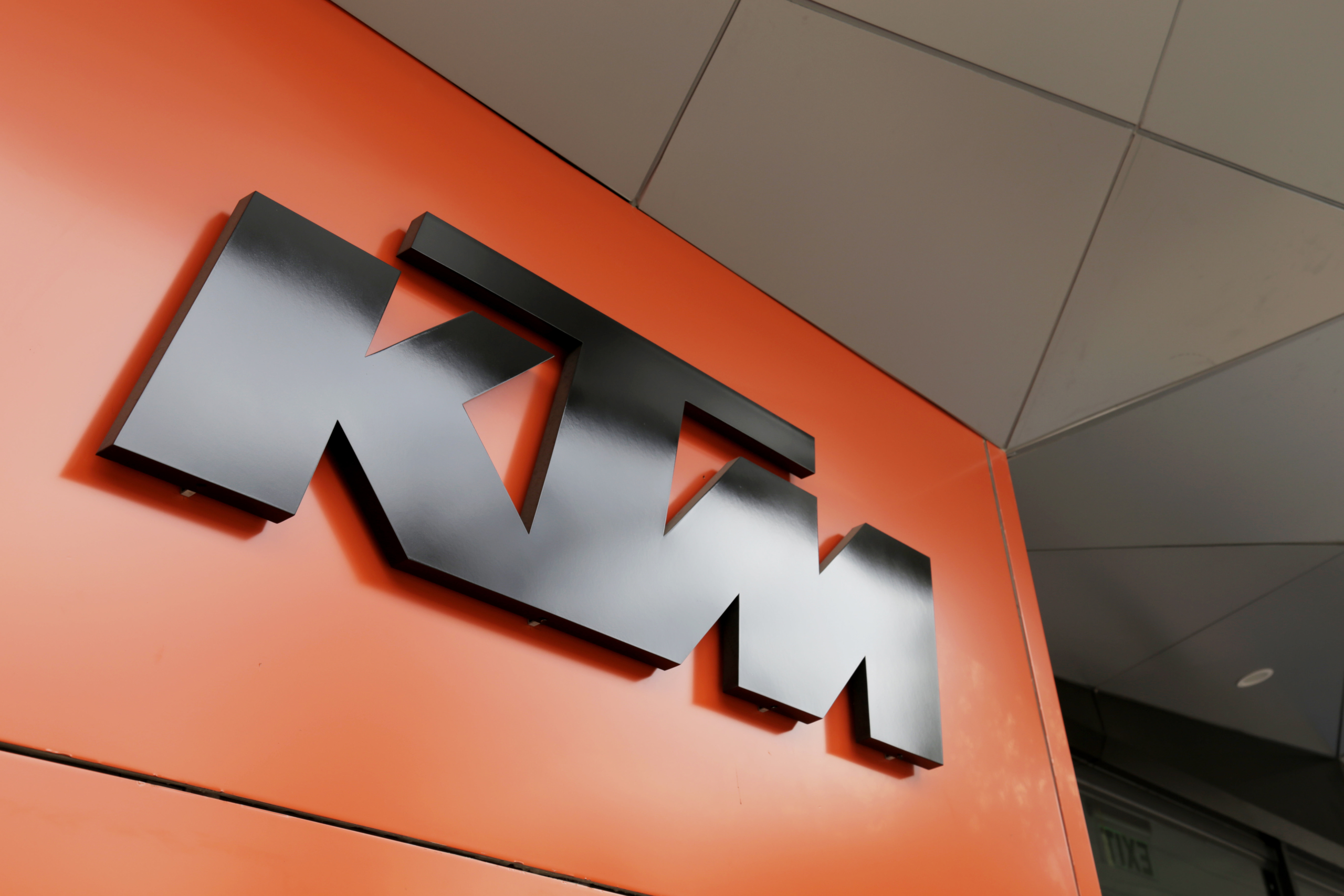 KTM muda gran parte de su producción a China e India