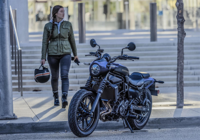 Kawasaki Eliminator 500: la vuelta de una gran custom