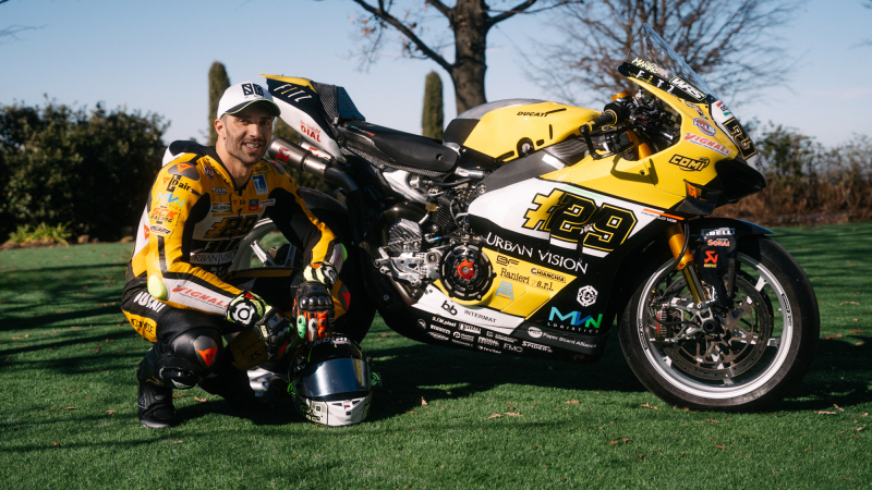 Andrea Iannone y su retorno junto con el GoEleven