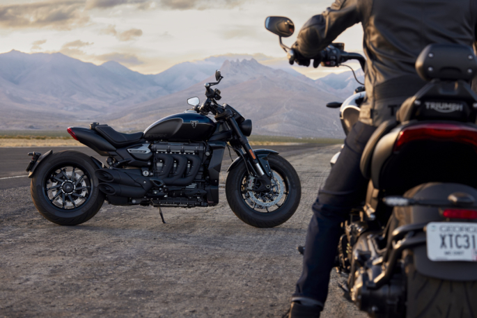 Triumph Rocket 3 Storm R/GT: el ruido de la tormenta