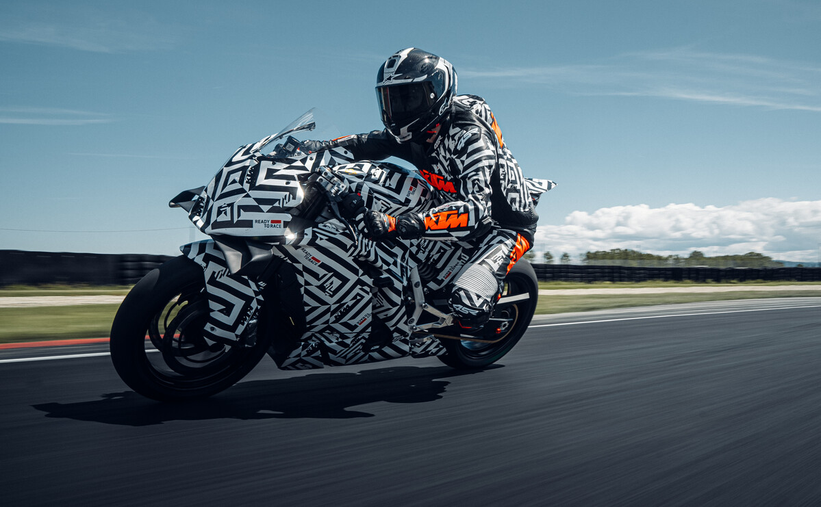 KTM 990 RC R: la nueva superbike austriaca