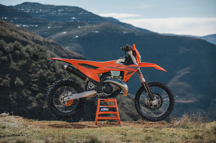 KTM EXC 2025: el retorno de la vanguardia