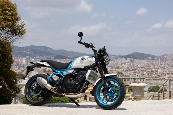 Royal Enfield Guerrilla 450: la esencia roadster