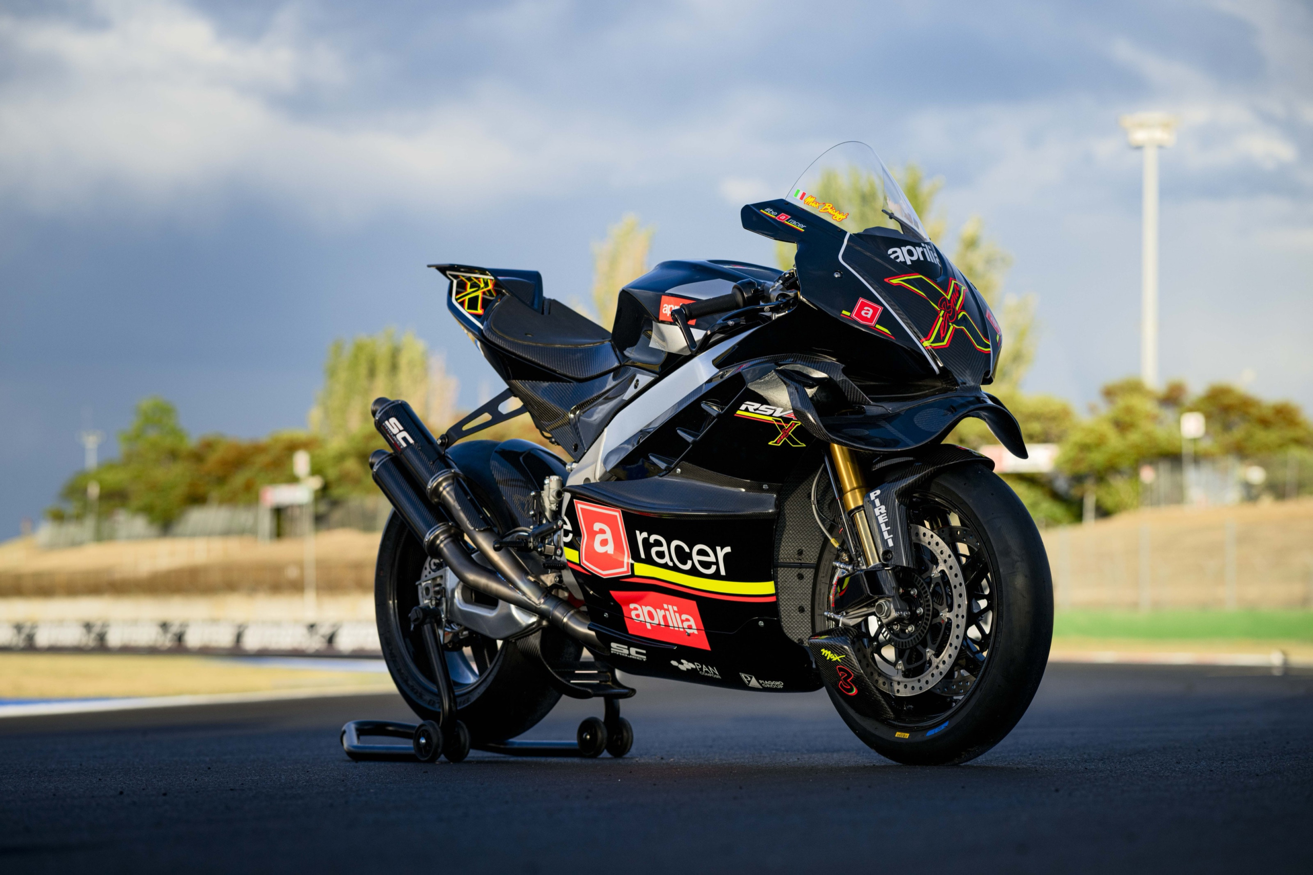 Aprilia RSV4 X ex3ma: la deportiva más potente nacida en Noale