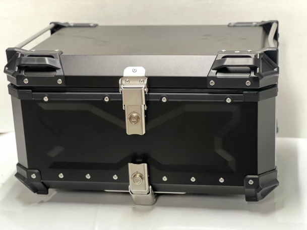 Okinoi lanza sus nuevas bauleras de aluminio para motos