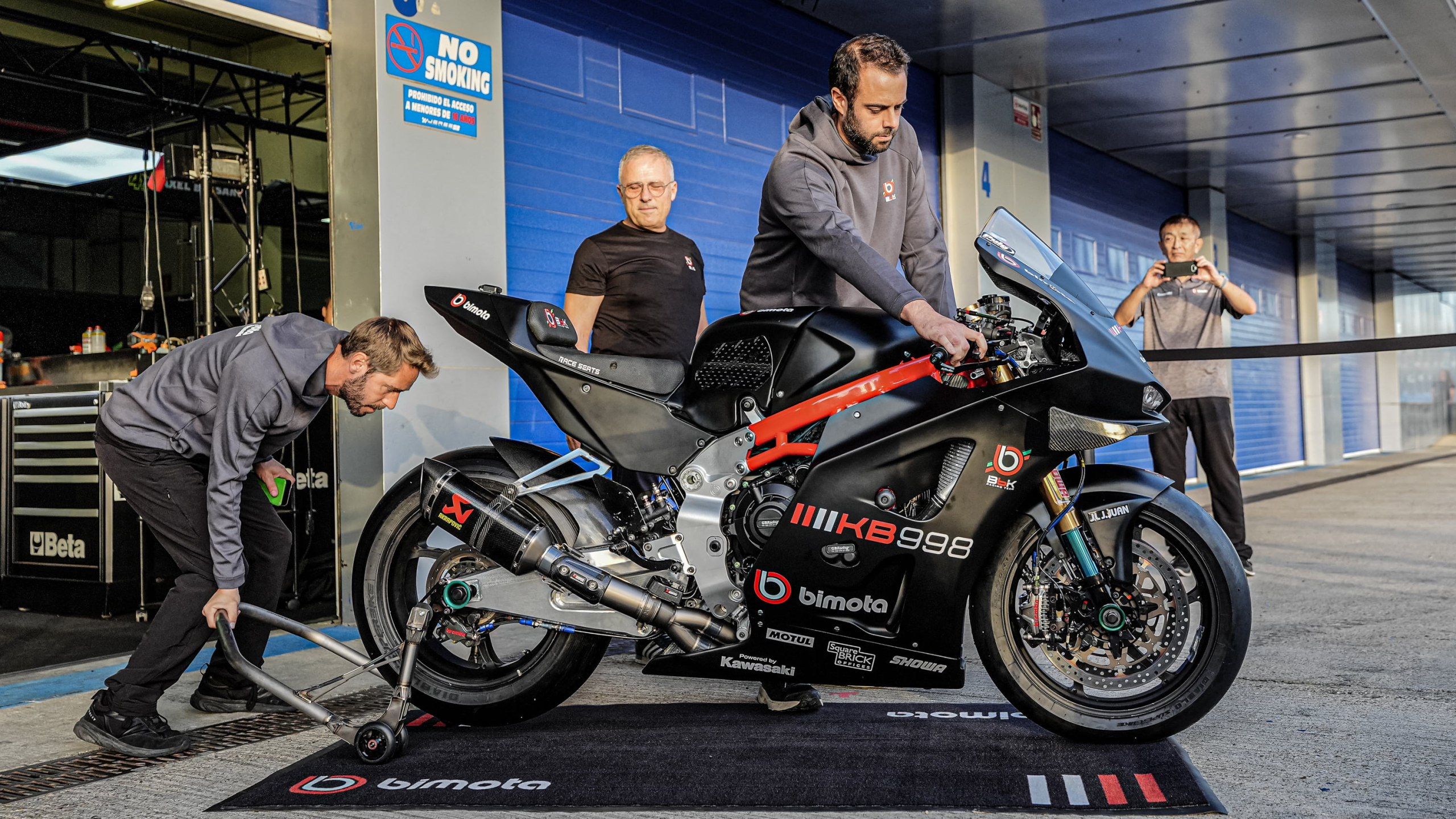 Bimota KB998, la nueva contendiente del WSBK