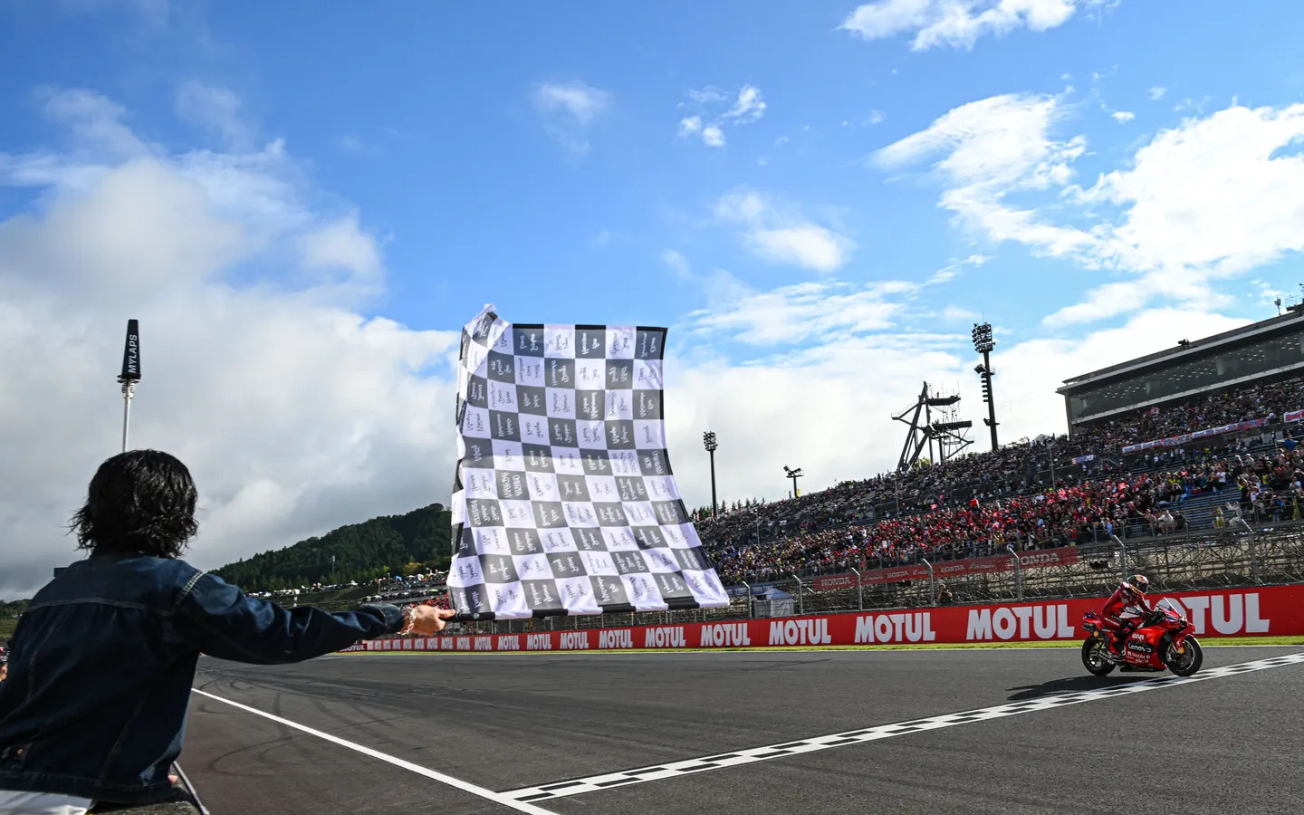 GP de Japón 2024: Bagnaia contiene a Martín y cierra otro doblete