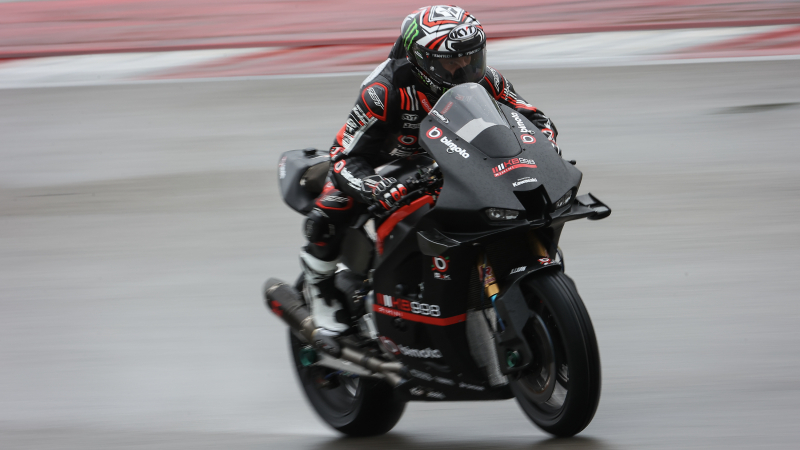 Test de Portimao WSBK 2025 Día 2: Lowes domina por 5 milésimas