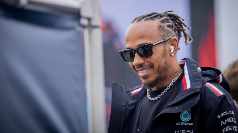 Lewis Hamilton ya tendría socio y se acerca a MotoGP