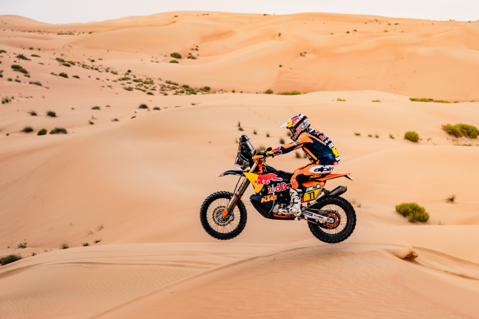 Luciano Benavides sigue en la lucha por ganar en Abu Dhabi