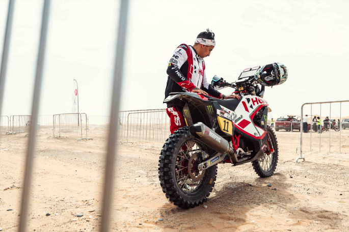 Nacho Cornejo mantiene el ritmo y sigue arriba tras etapa 3 del rally en Abu Dhabi