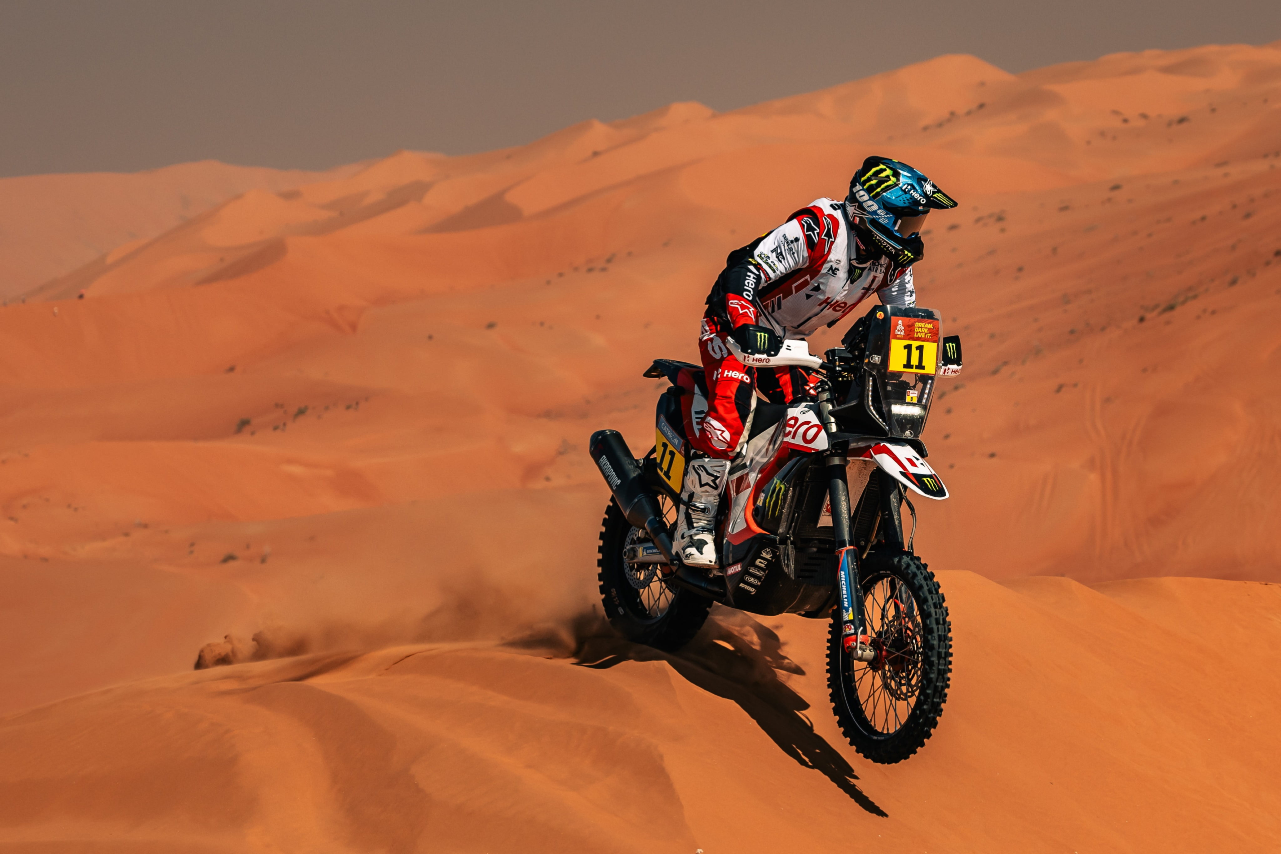 Los pilotos latinos, listos Abu Dhabi Desert Challenge 2025