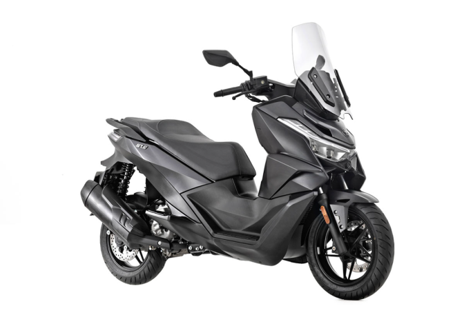 Voge Argentina lanza el maxi-scooter SR3