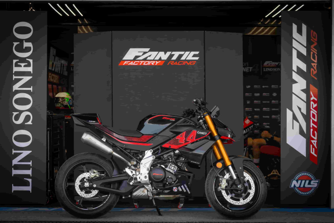Fantic Stealth Canet 44: Espíritu de competición para la calle