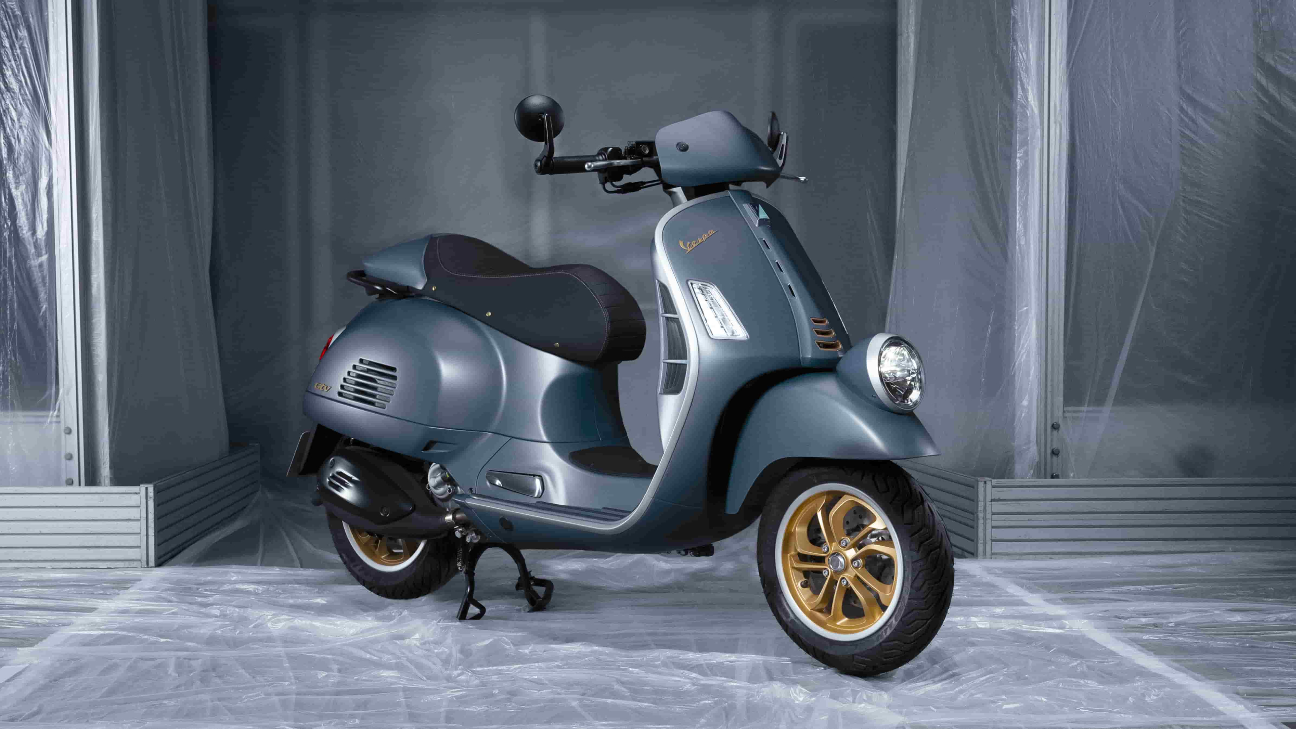 Llegó la nueva Vespa Officina 8