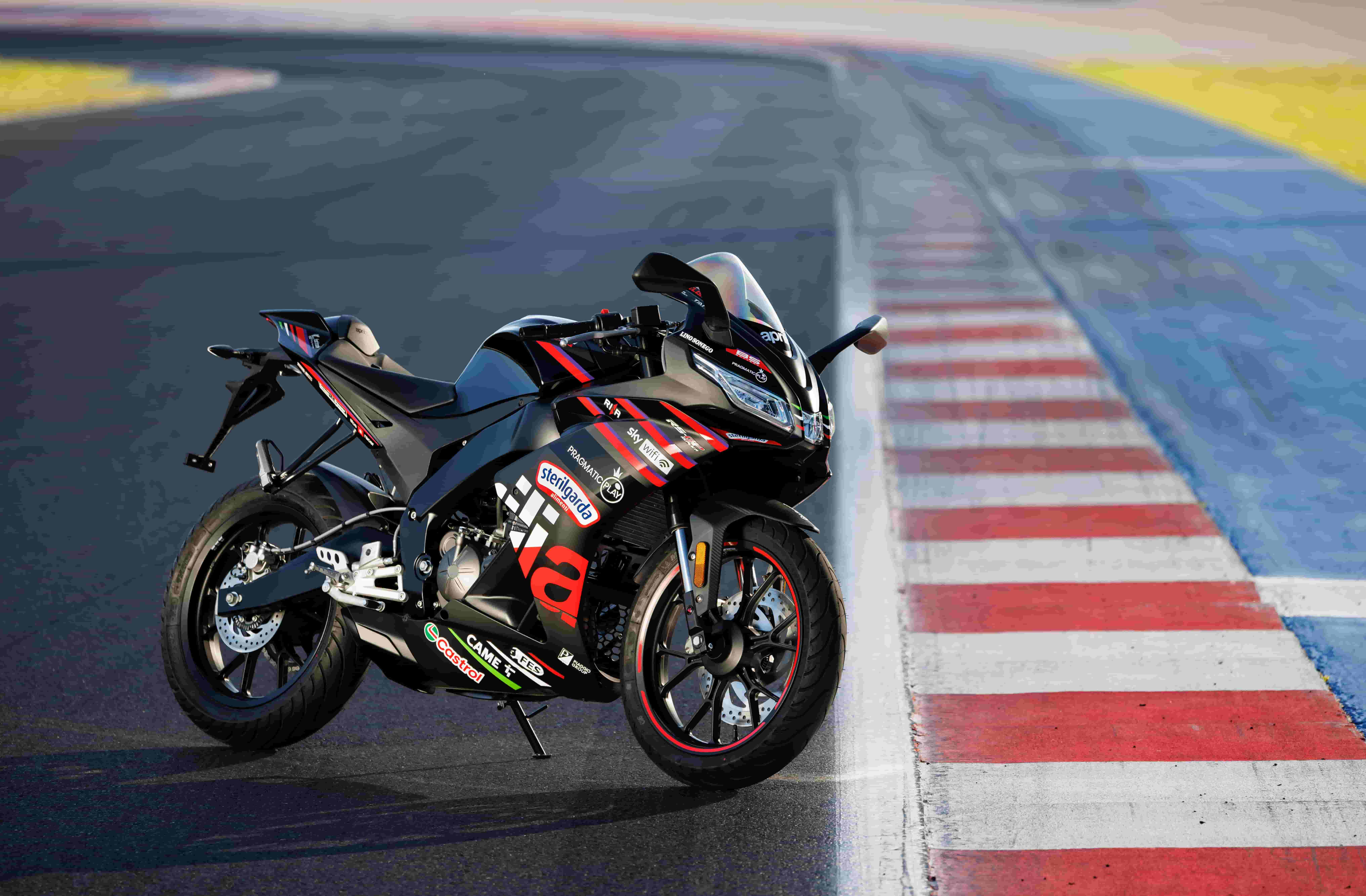 Nueva réplica de la Aprilia RS 125 GP