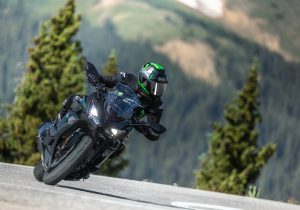 Deportivas y viajeras: así son las Kawasaki Ninja 1000 SX y SE