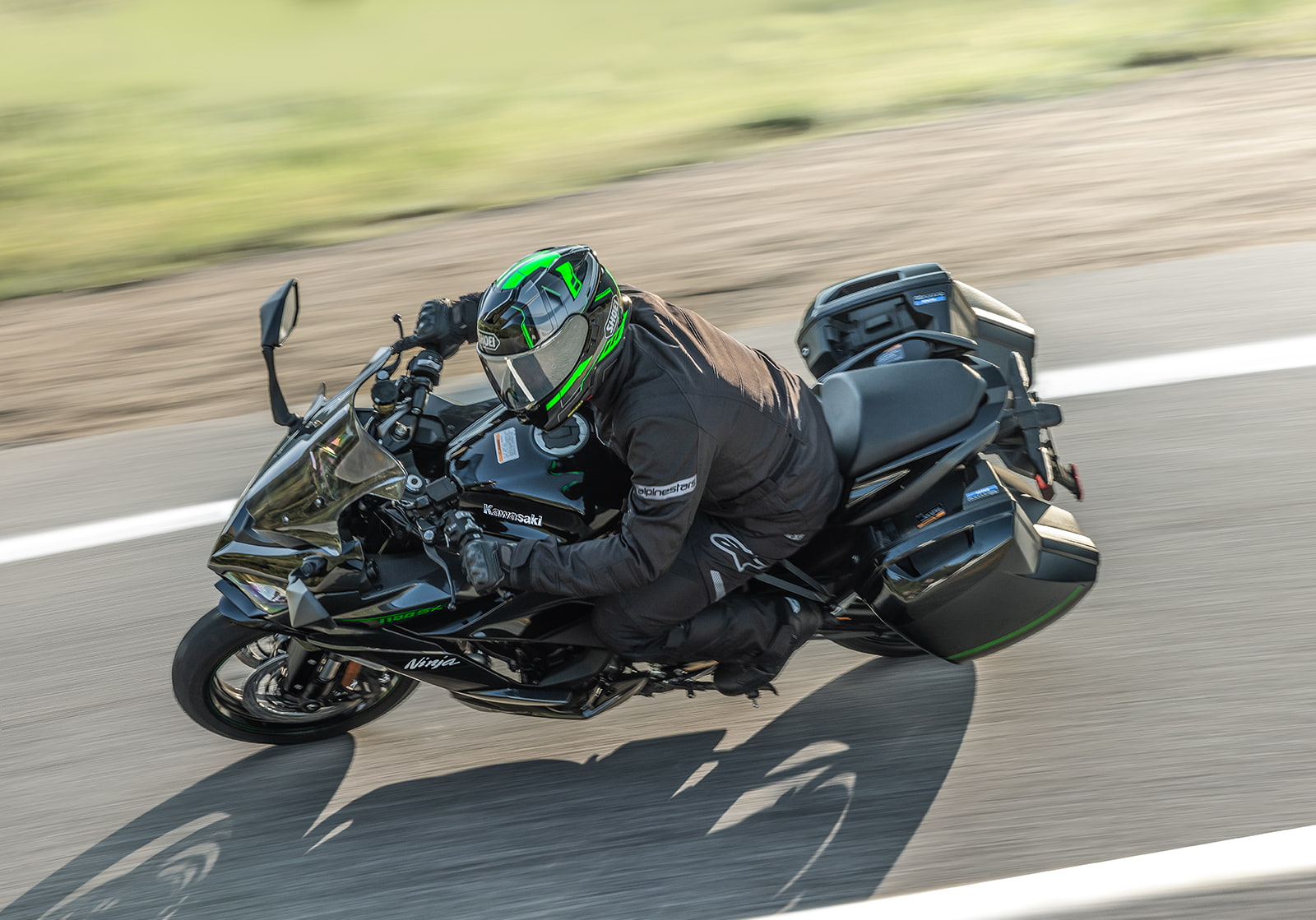 Deportivas y viajeras: así son las Kawasaki Ninja 1000 SX y SE