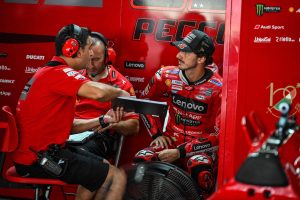 Pecco Bagnaia y Ducati se "lanzan dardos"